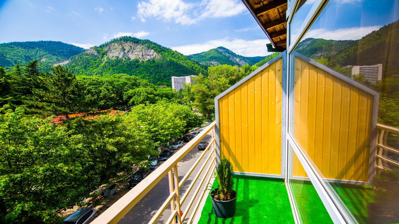 Guest House Borjomi Exterior foto